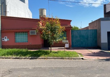 Casa c/galpon taller Zona Club Neuquen 